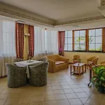 Hotel Club Residenza Del Golfo 4*
