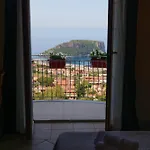 Club Residenza Del Golfo Hotel 4*