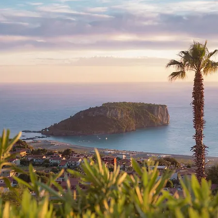 Club Residenza Del Golfo 4*