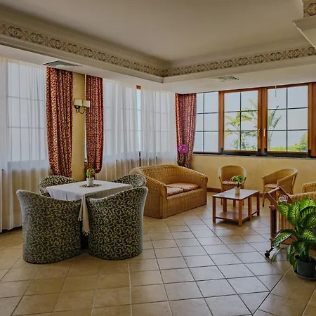 Hotel Club Residenza Del Golfo 4*