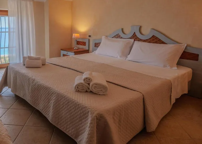 Club Residenza Del Golfo Hotel