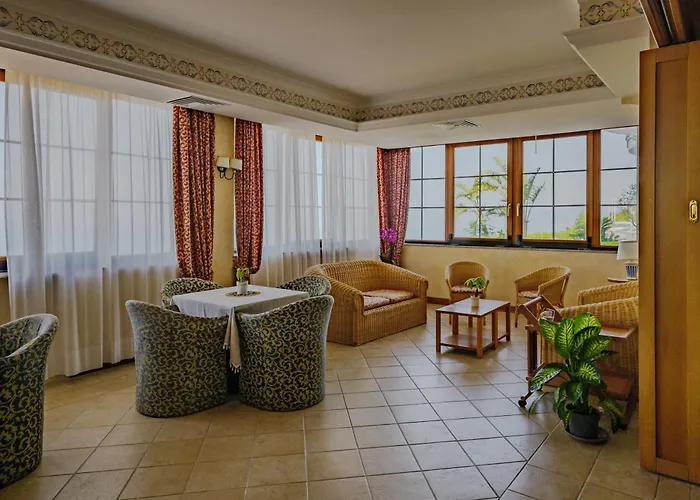 Hotel Club Residenza Del Golfo 4*